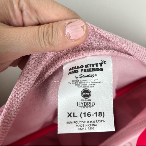 NWT Sanrio Hello Kitty & Friends AOP Pink Long Sleeve Crewneck Sweatshirt XL - Picture 9 of 9